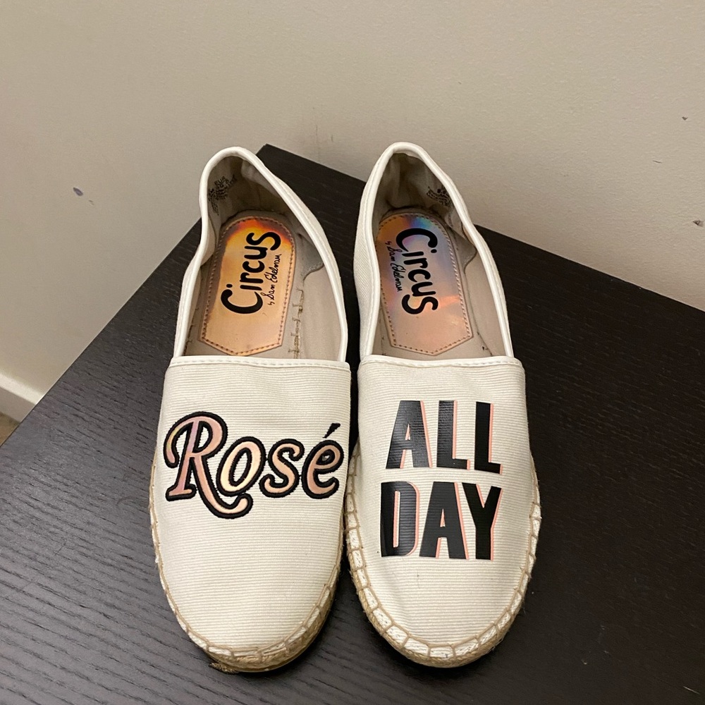 BRAND NEW - Espadrille Flats